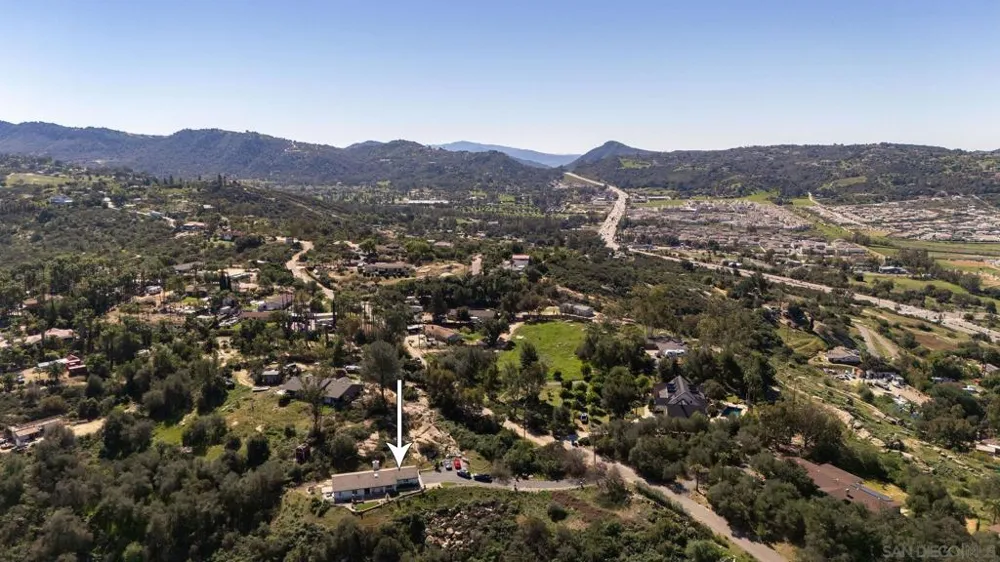 13804 Chaparral Terrace Valley Center, CA 92082