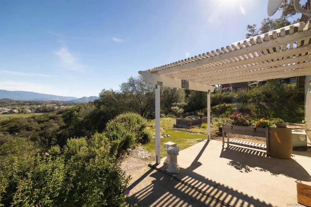13804 Chaparral Terrace Valley Center, CA 92082