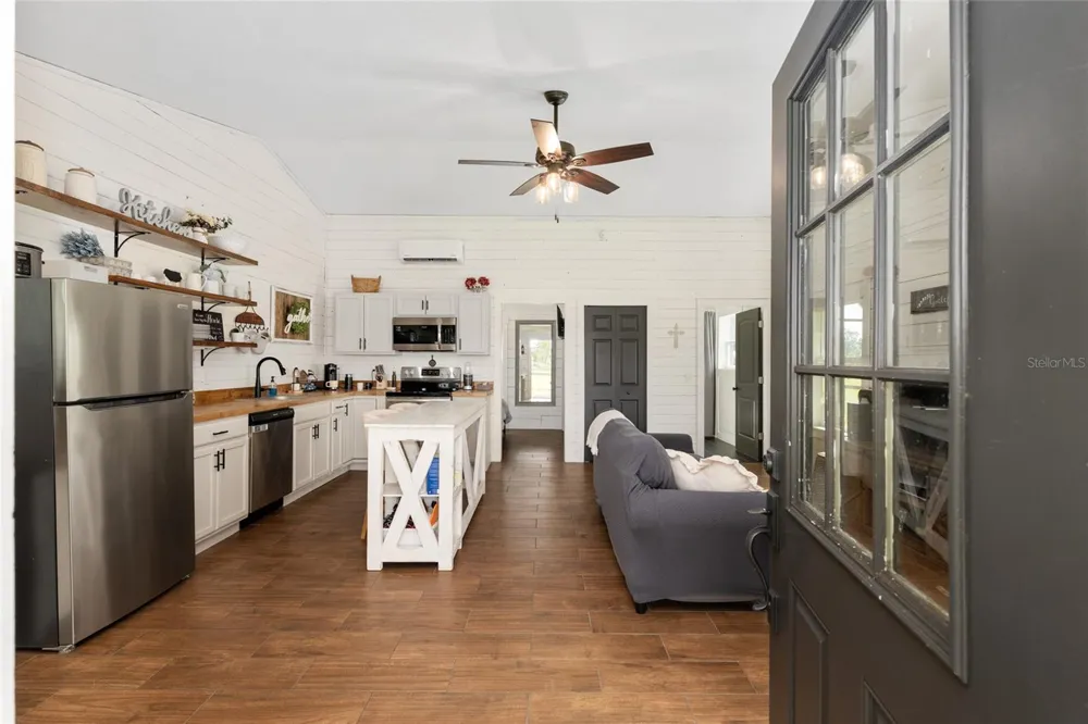 2152 NE 120TH PLACE Anthony, FL 32617
