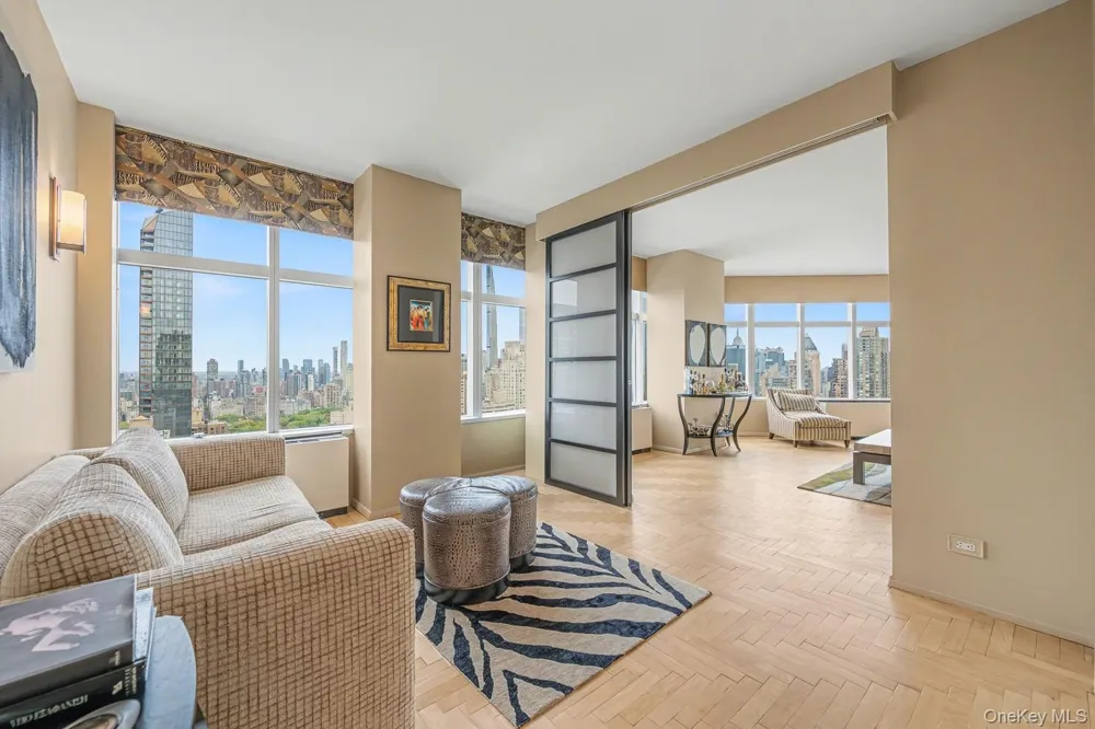 160 W 66th Street #49D New York (Manhattan), NY 10023