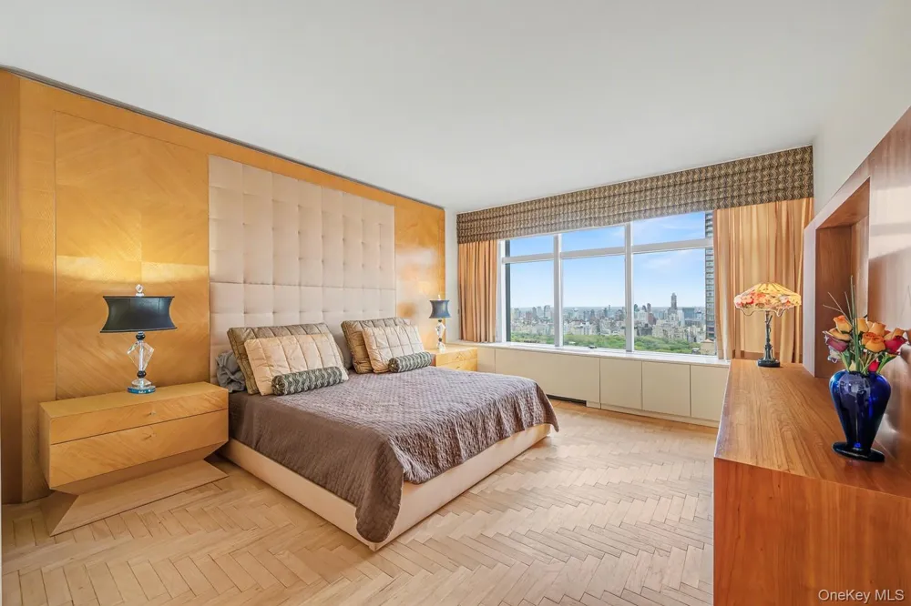 160 W 66th Street #49D New York (Manhattan), NY 10023