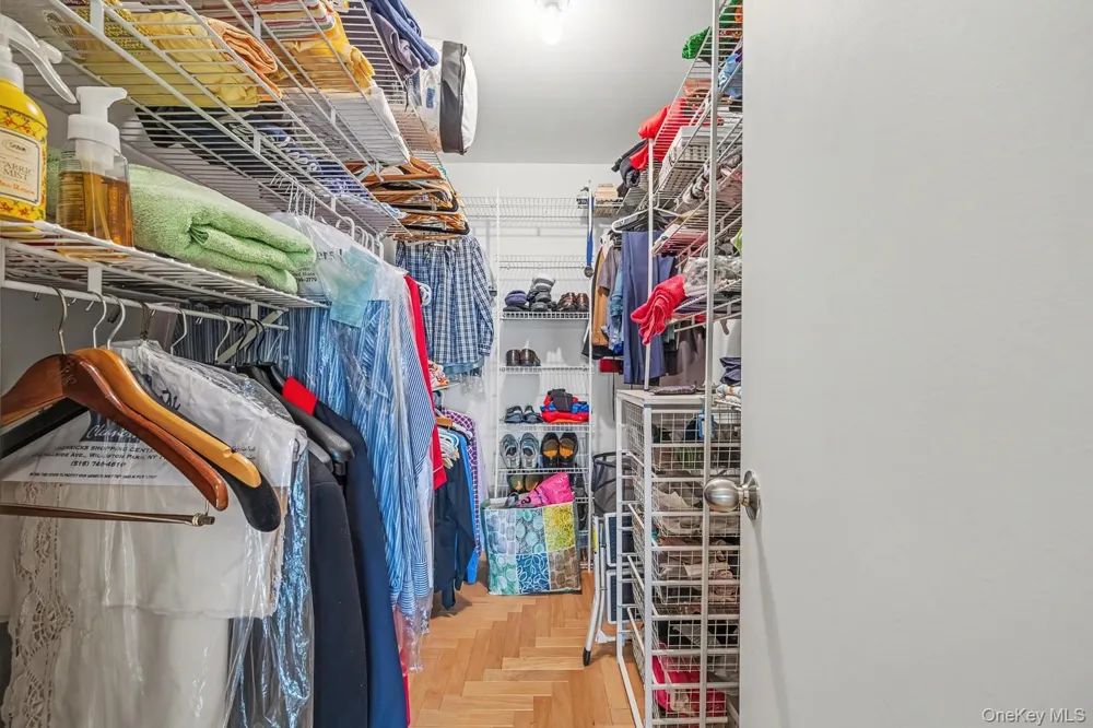160 W 66th Street #49D New York (Manhattan), NY 10023