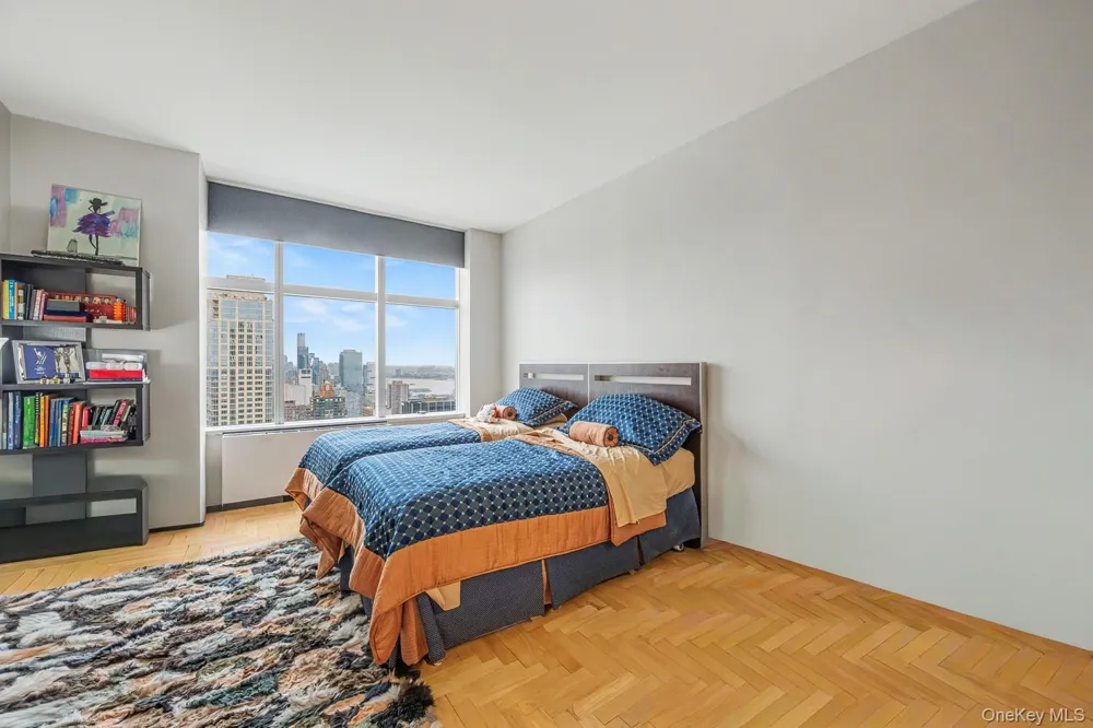 160 W 66th Street #49D New York (Manhattan), NY 10023