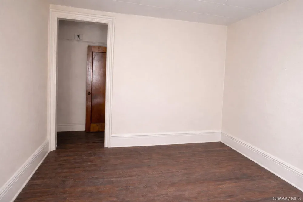 605 41st Street #E Brooklyn, NY 11232