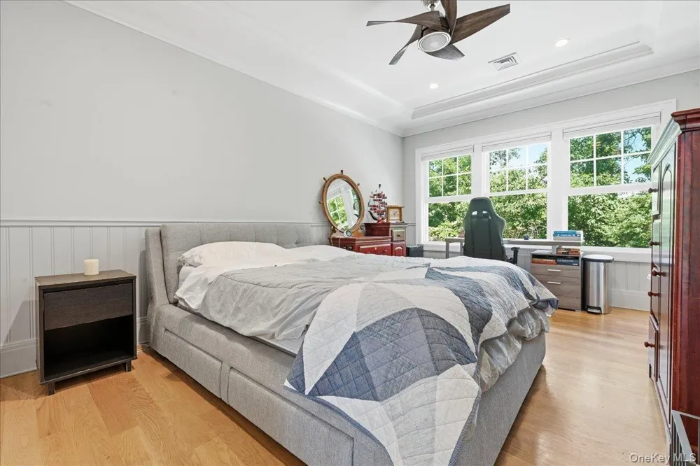 7 Preston Lane East Setauket, NY 11733