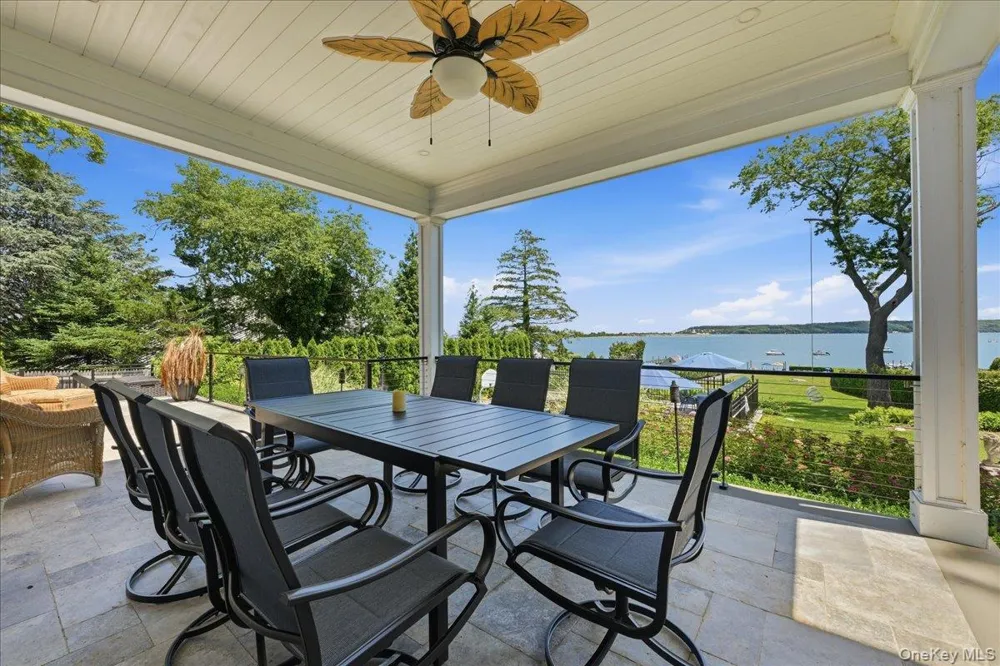 7 Preston Lane East Setauket, NY 11733