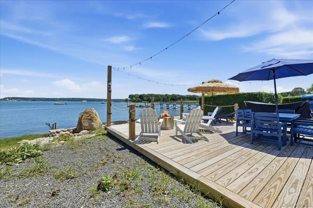 7 Preston Lane East Setauket, NY 11733