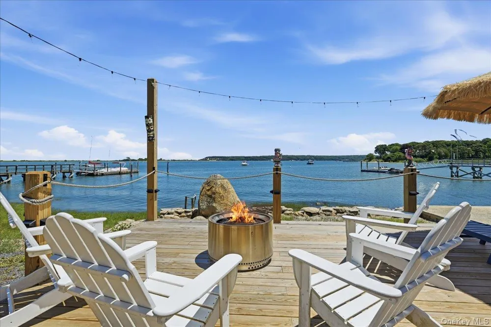 7 Preston Lane East Setauket, NY 11733