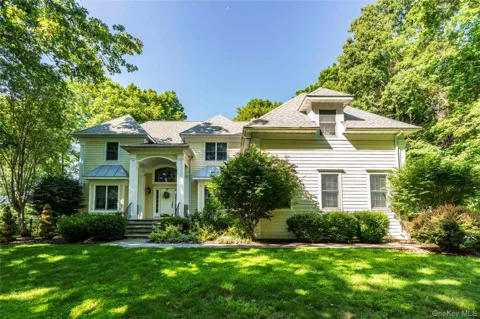 7 Duhamel Drive