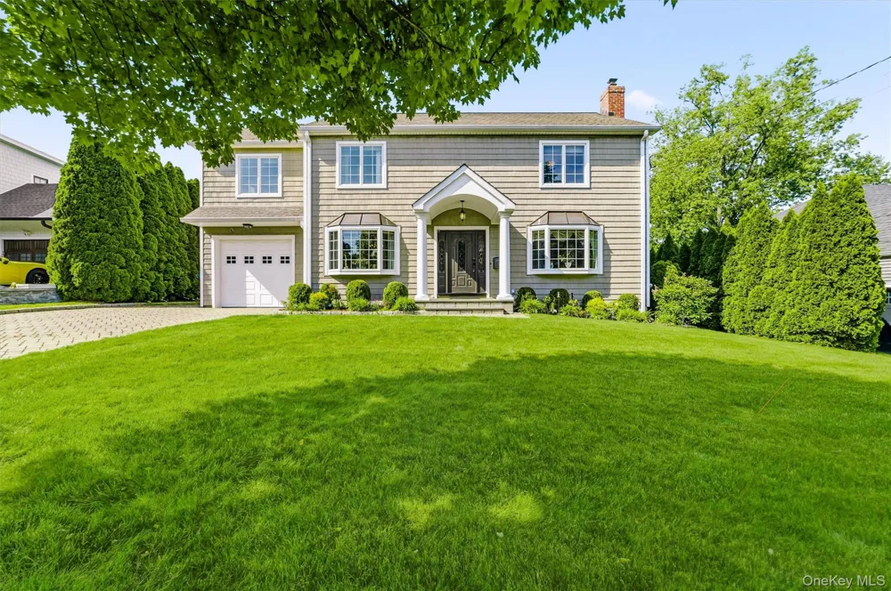 185 Old Wilmot Road Scarsdale, NY 10583