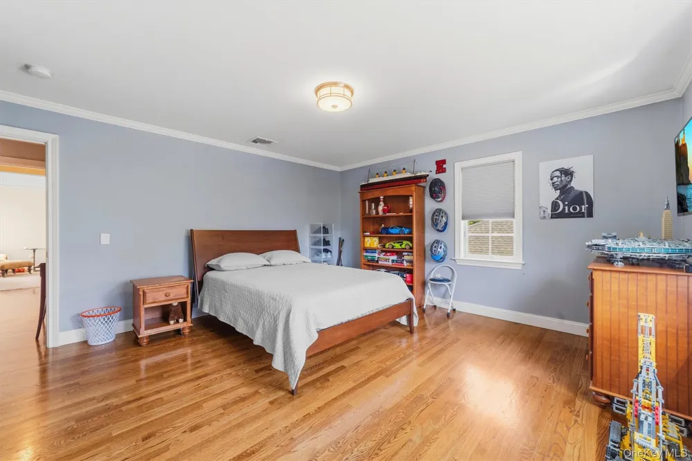 185 Old Wilmot Road Scarsdale, NY 10583
