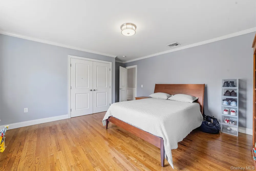 185 Old Wilmot Road Scarsdale, NY 10583