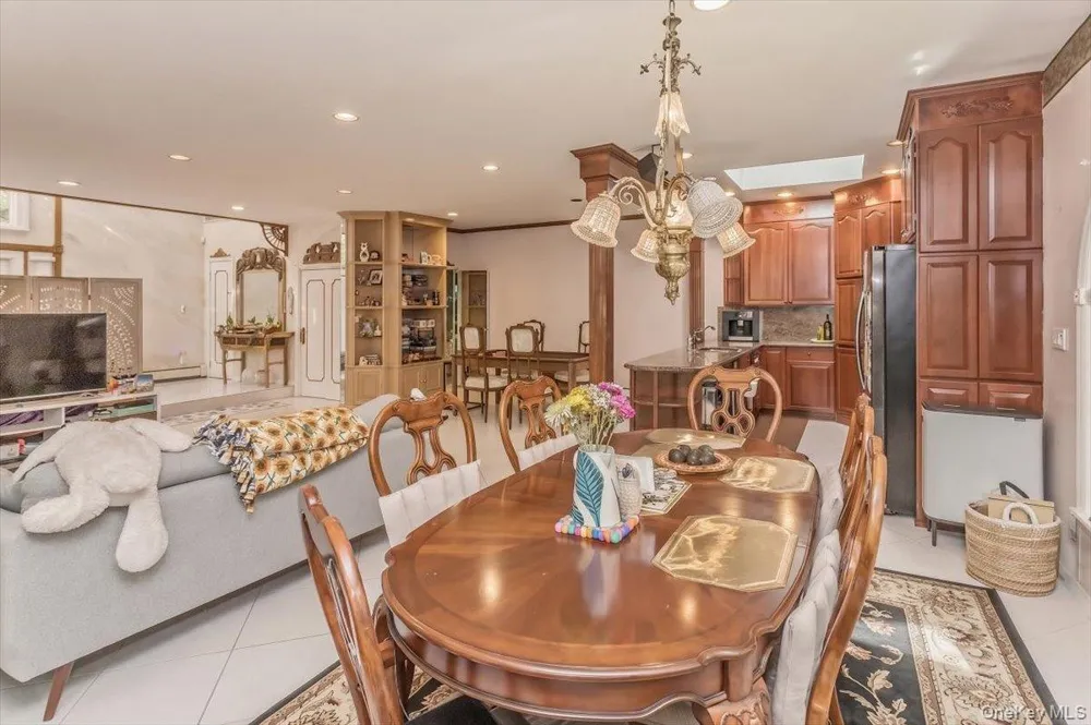 1 Brothers Court Dix Hills, NY 11746