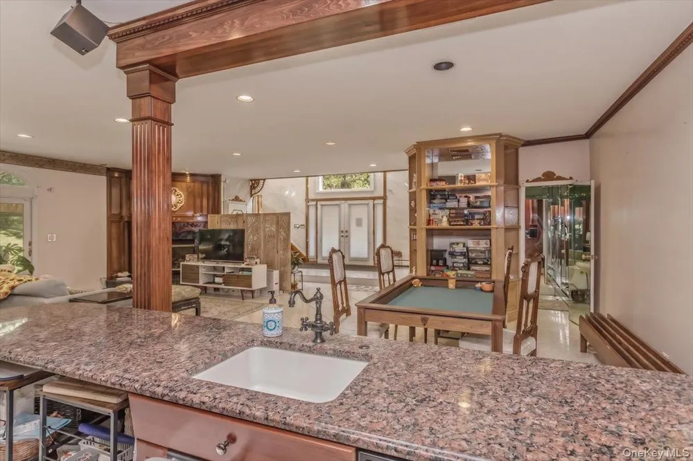1 Brothers Court Dix Hills, NY 11746