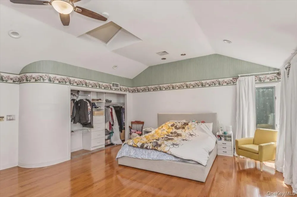 1 Brothers Court Dix Hills, NY 11746