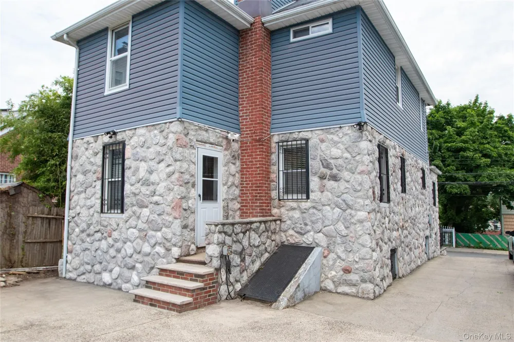 4810 Robertson Street Bronx, NY 10470