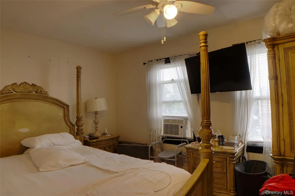 221-30 103rd Avenue Queens Village, NY 11429
