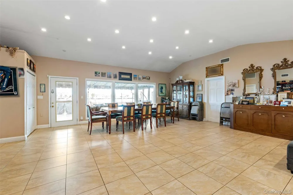 125 Beach 3rd Street Far Rockaway, NY 11691
