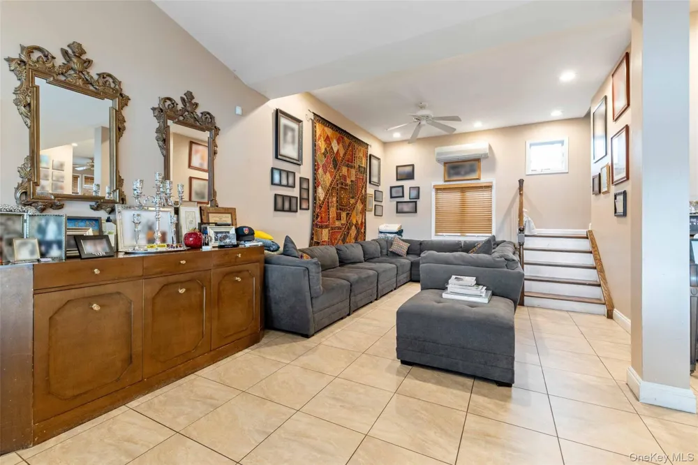125 Beach 3rd Street Far Rockaway, NY 11691