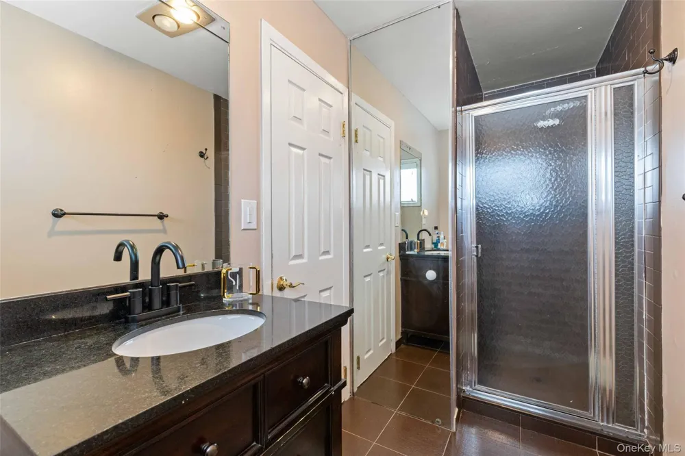125 Beach 3rd Street Far Rockaway, NY 11691