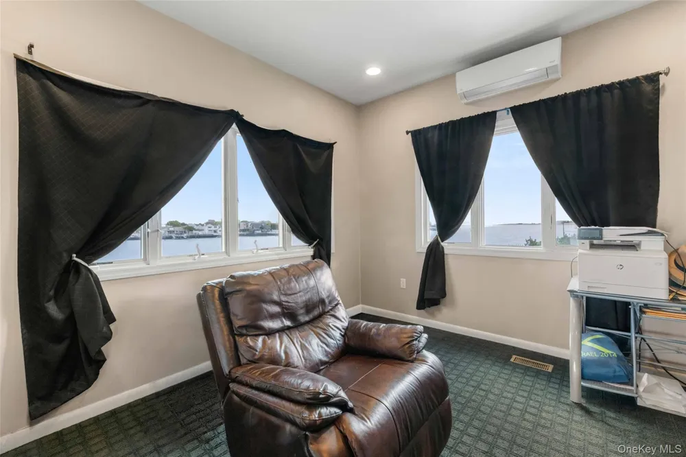 125 Beach 3rd Street Far Rockaway, NY 11691