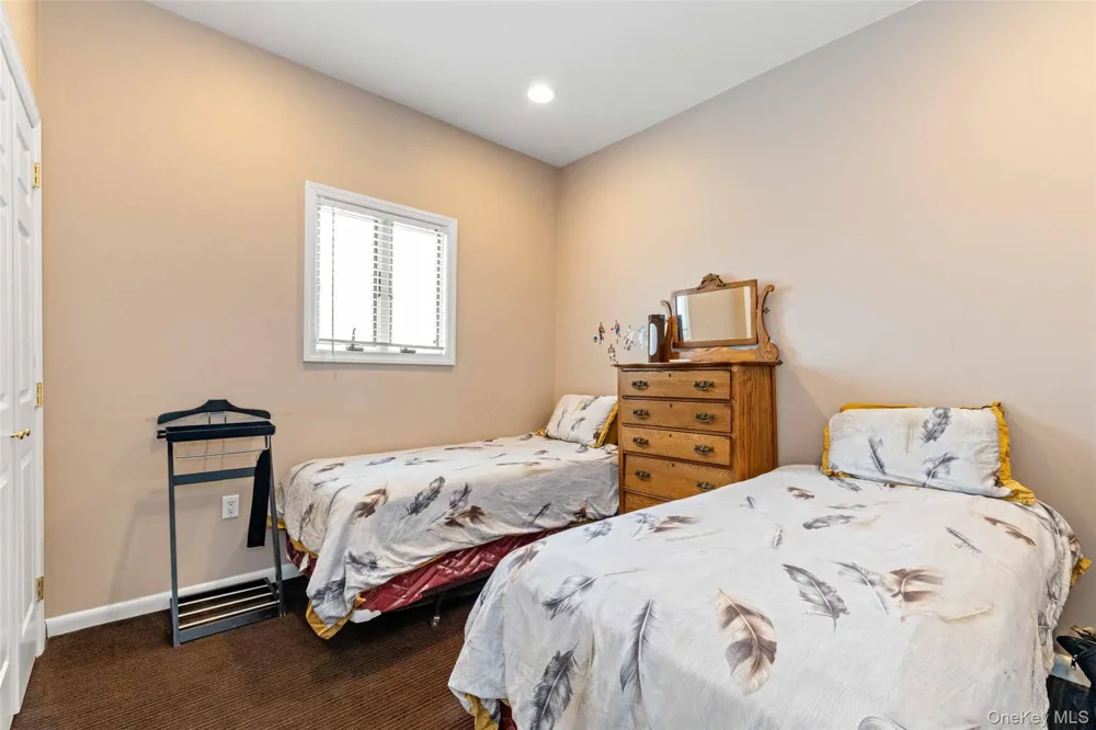 125 Beach 3rd Street Far Rockaway, NY 11691