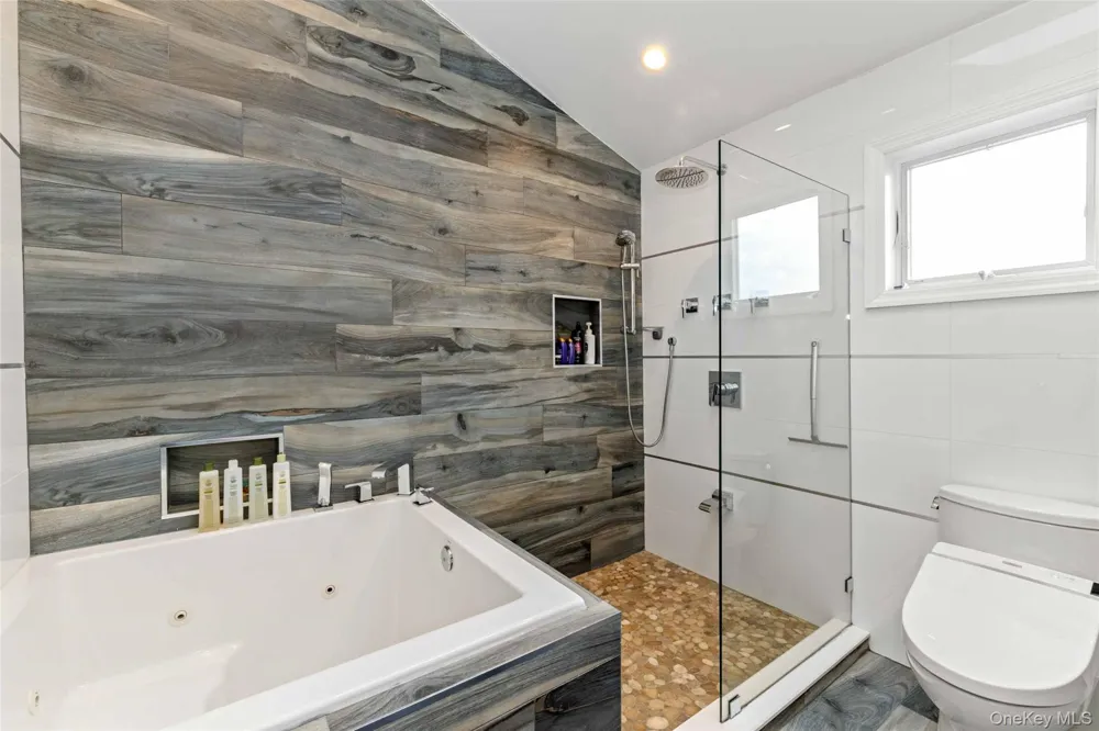 125 Beach 3rd Street Far Rockaway, NY 11691