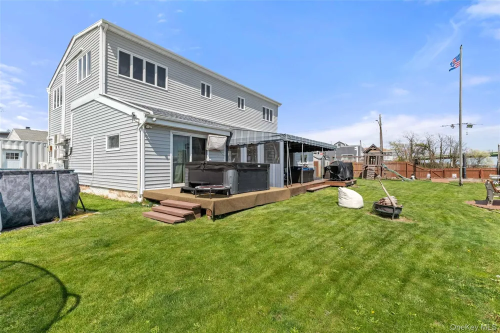 125 Beach 3rd Street Far Rockaway, NY 11691