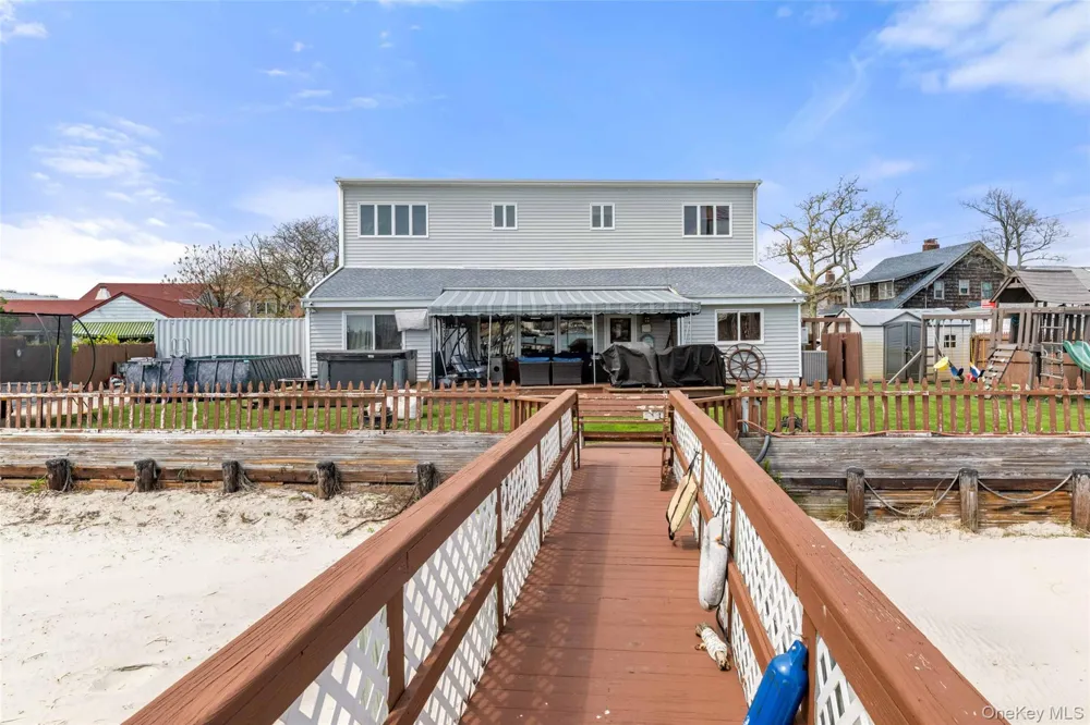 125 Beach 3rd Street Far Rockaway, NY 11691