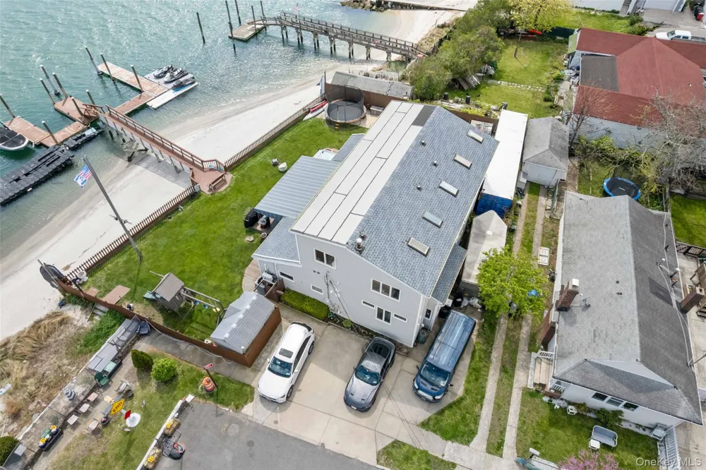 125 Beach 3rd Street Far Rockaway, NY 11691
