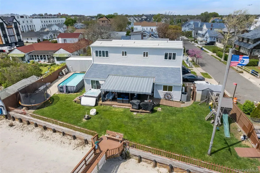 125 Beach 3rd Street Far Rockaway, NY 11691