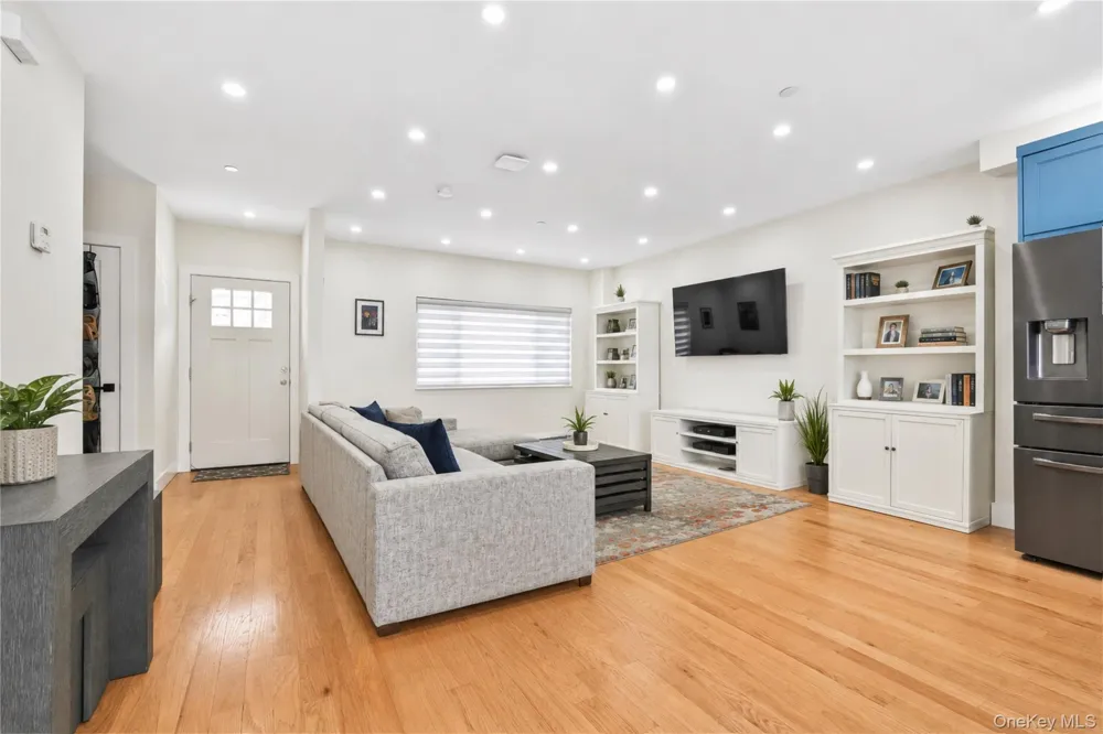 925 Hart Street Brooklyn, NY 11237