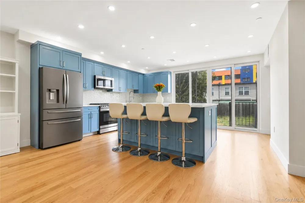 925 Hart Street Brooklyn, NY 11237