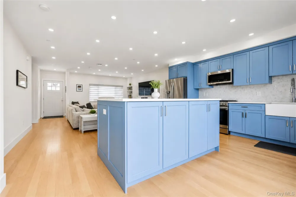 925 Hart Street Brooklyn, NY 11237
