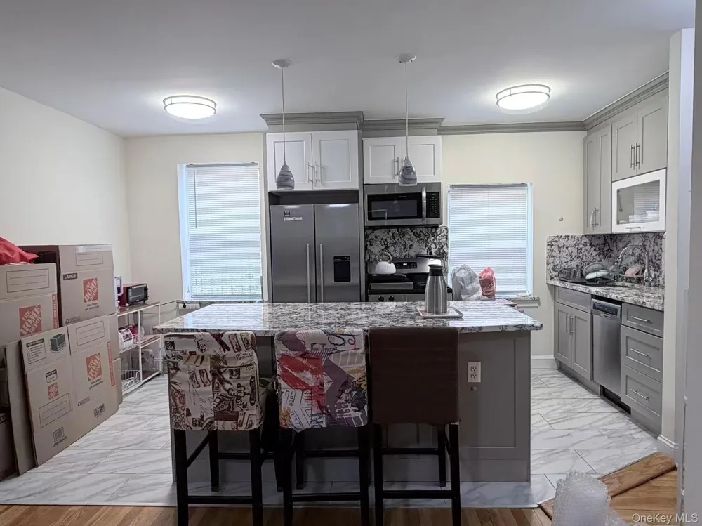 141-48 78th Ave #3G Flushing, NY 11367