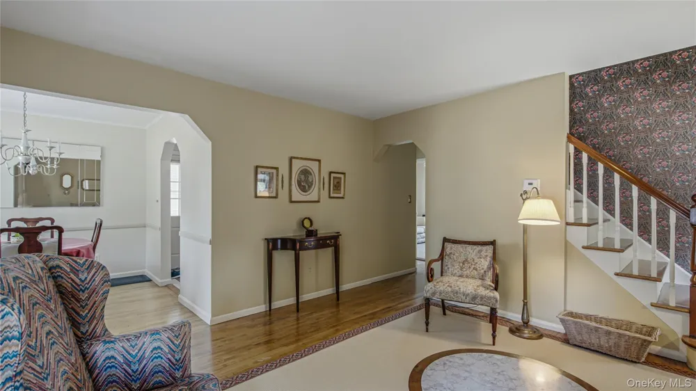 65 Stewart Avenue Stewart Manor, NY 11530