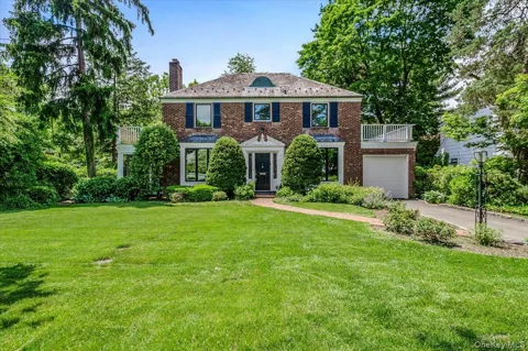 8 Parkside Drive