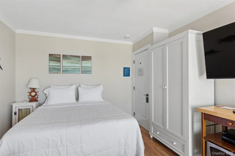 6 Soundview Drive #G Montauk, NY 11954