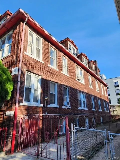 134 Sullivan Place Brooklyn, NY 11225