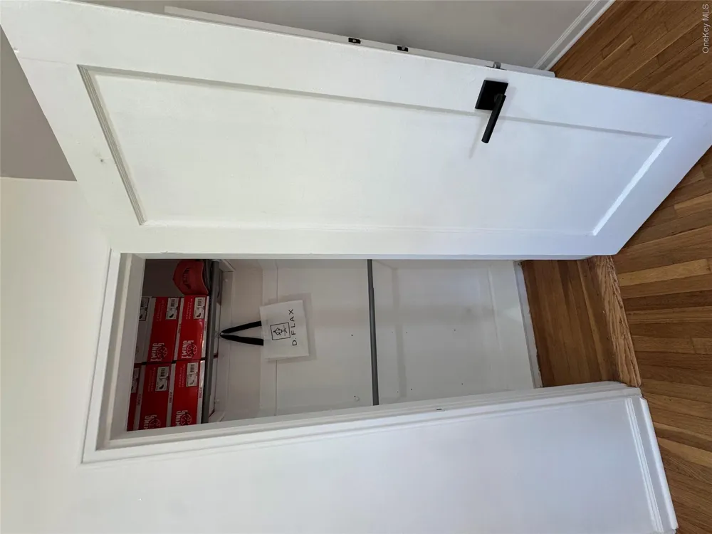 137 Smith #A4 Freeport, NY 11520