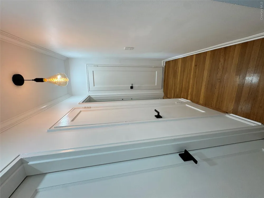 137 Smith #A4 Freeport, NY 11520