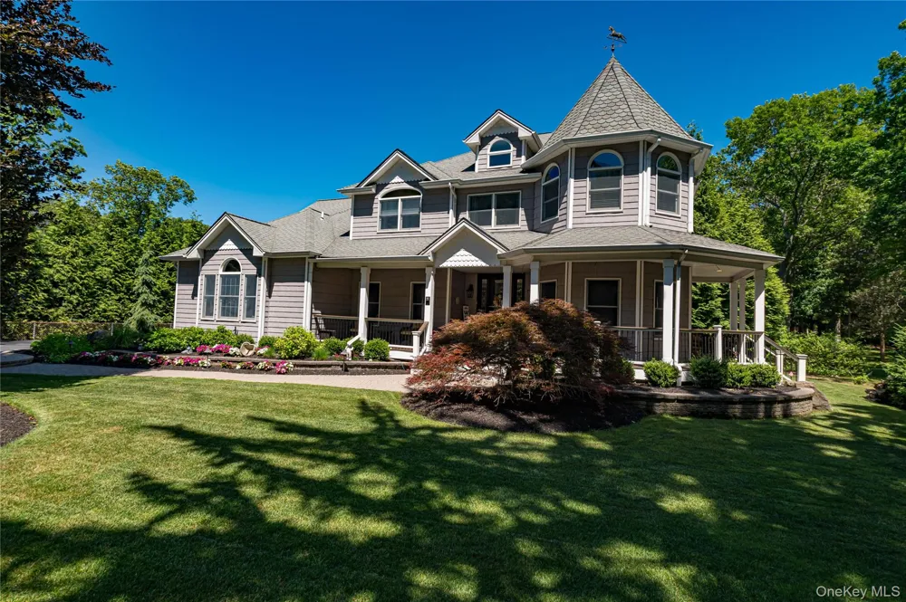 67 Sunny Road Saint James, NY 11780