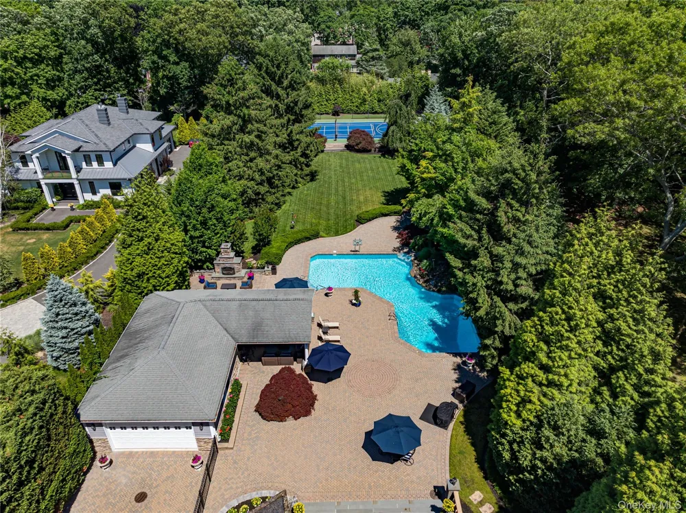 67 Sunny Road Saint James, NY 11780