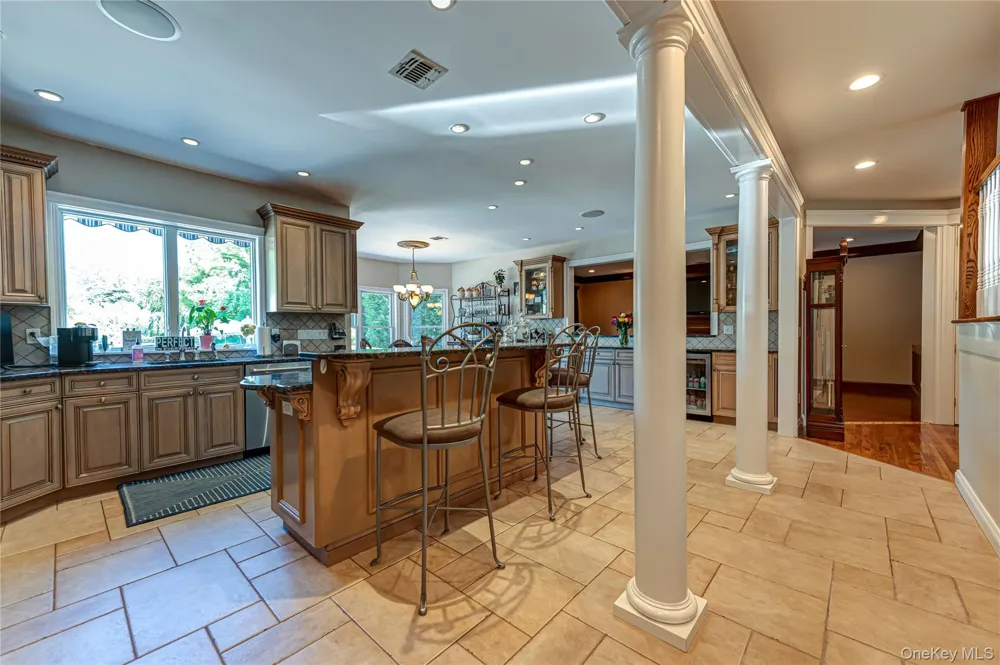 67 Sunny Road Saint James, NY 11780