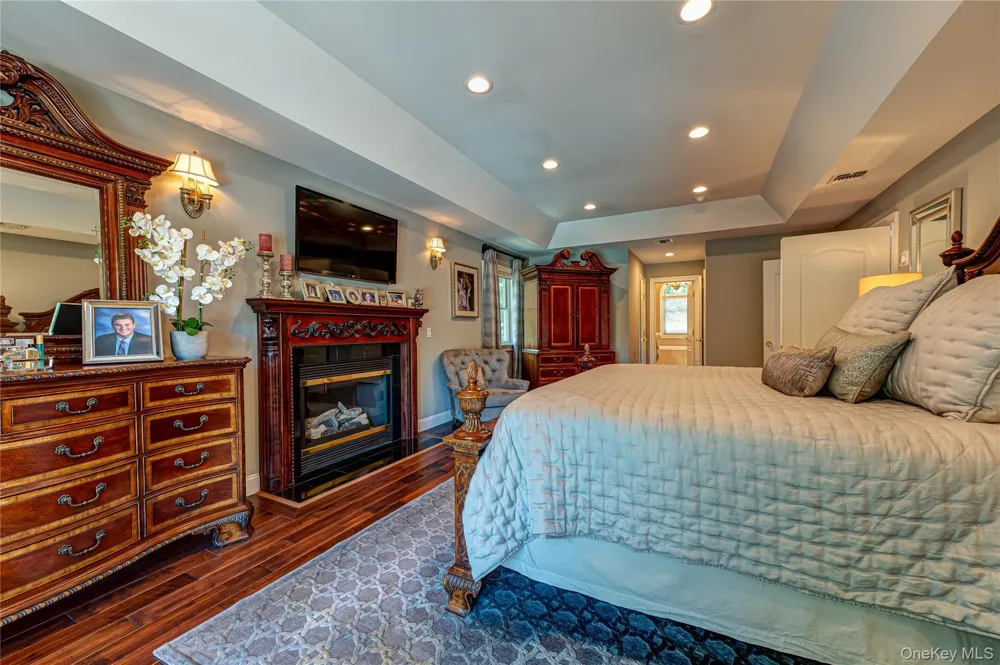 67 Sunny Road Saint James, NY 11780
