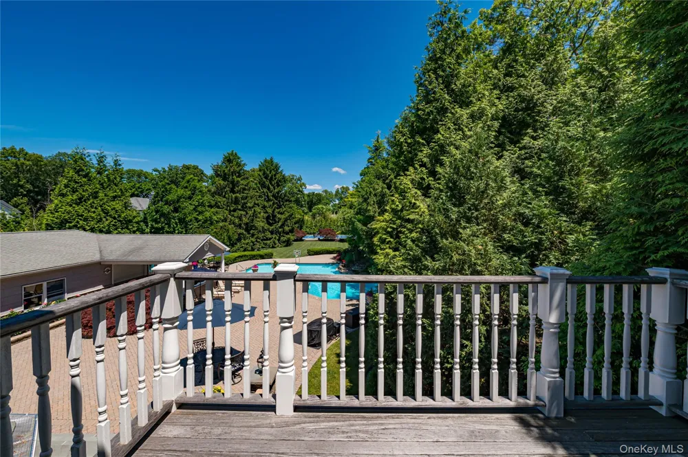 67 Sunny Road Saint James, NY 11780