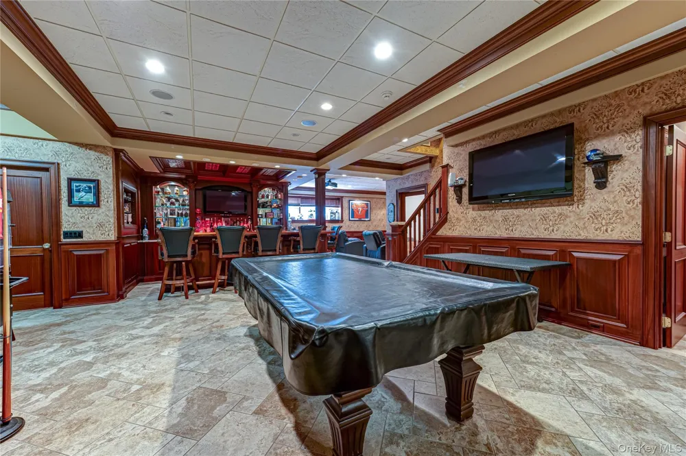 67 Sunny Road Saint James, NY 11780