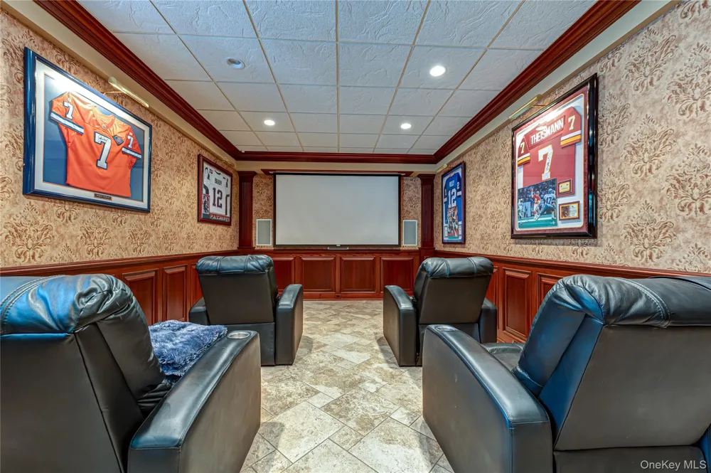 67 Sunny Road Saint James, NY 11780