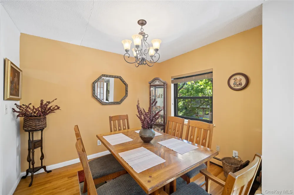 71-34 162nd #3 Fresh Meadows, NY 11365