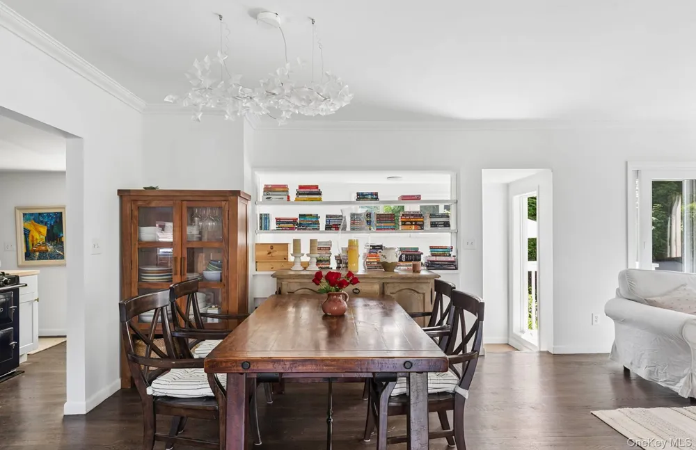 15 Indian Hill Road East Hampton, NY 11937